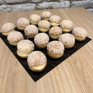 Caja de 16 mini tropeziennes