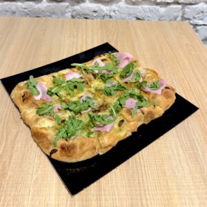 FOCACCIA ROMANA JAMON YORK Y PESTO